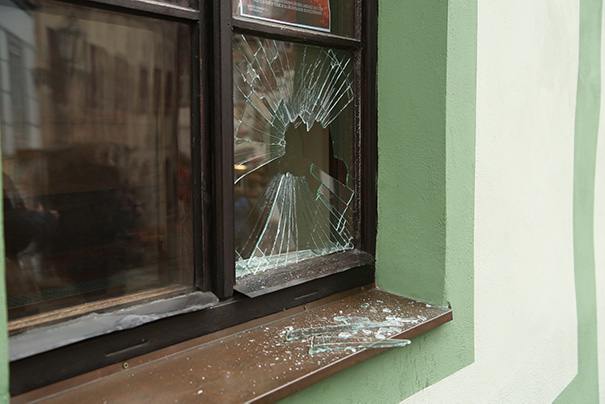 broken glass broken windows in longford, glass replaced in longford cavan leitrim and roscommon